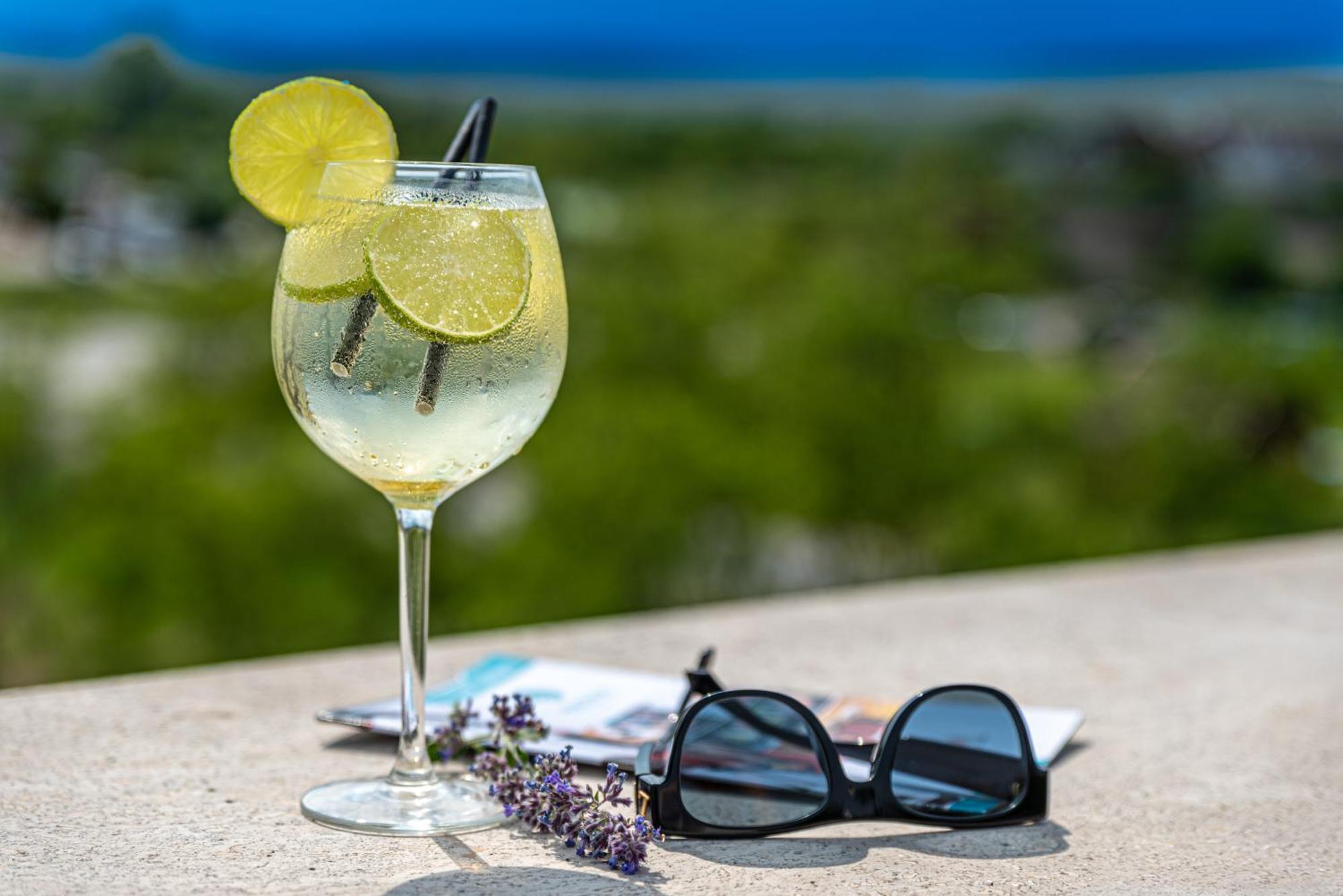 Akadémia Hotel Balatonfüred Esterno foto