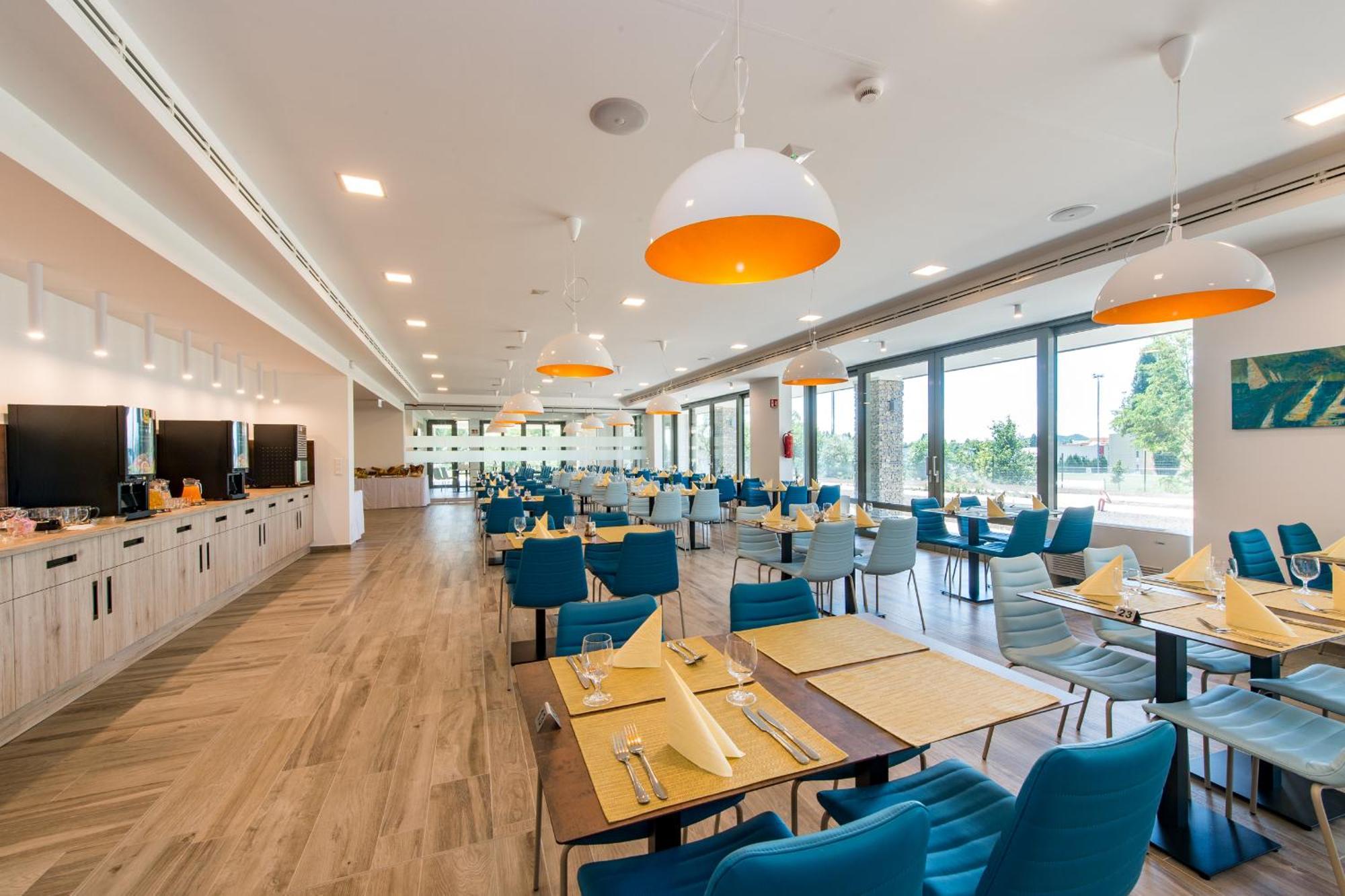 Akadémia Hotel Balatonfüred Esterno foto