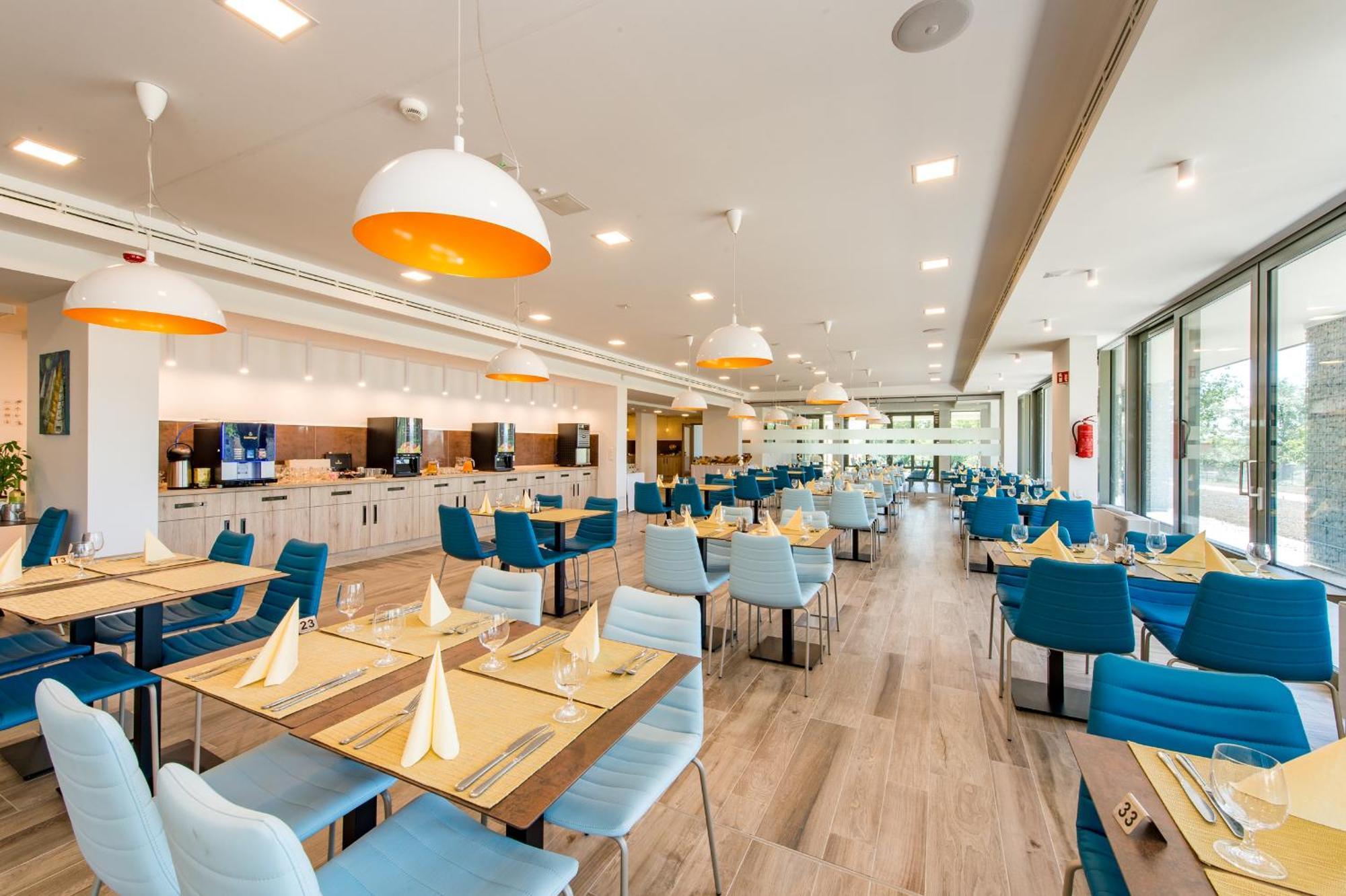 Akadémia Hotel Balatonfüred Esterno foto