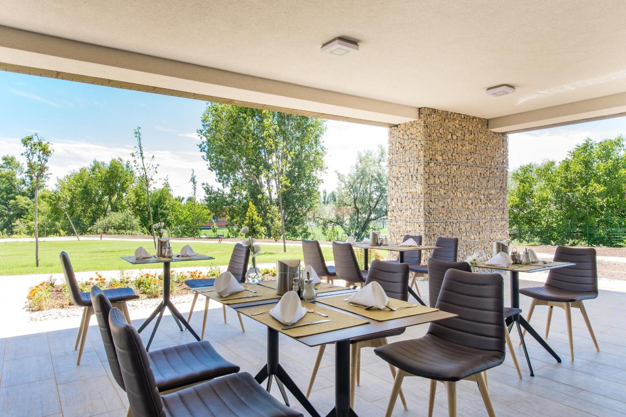 Akadémia Hotel Balatonfüred Esterno foto