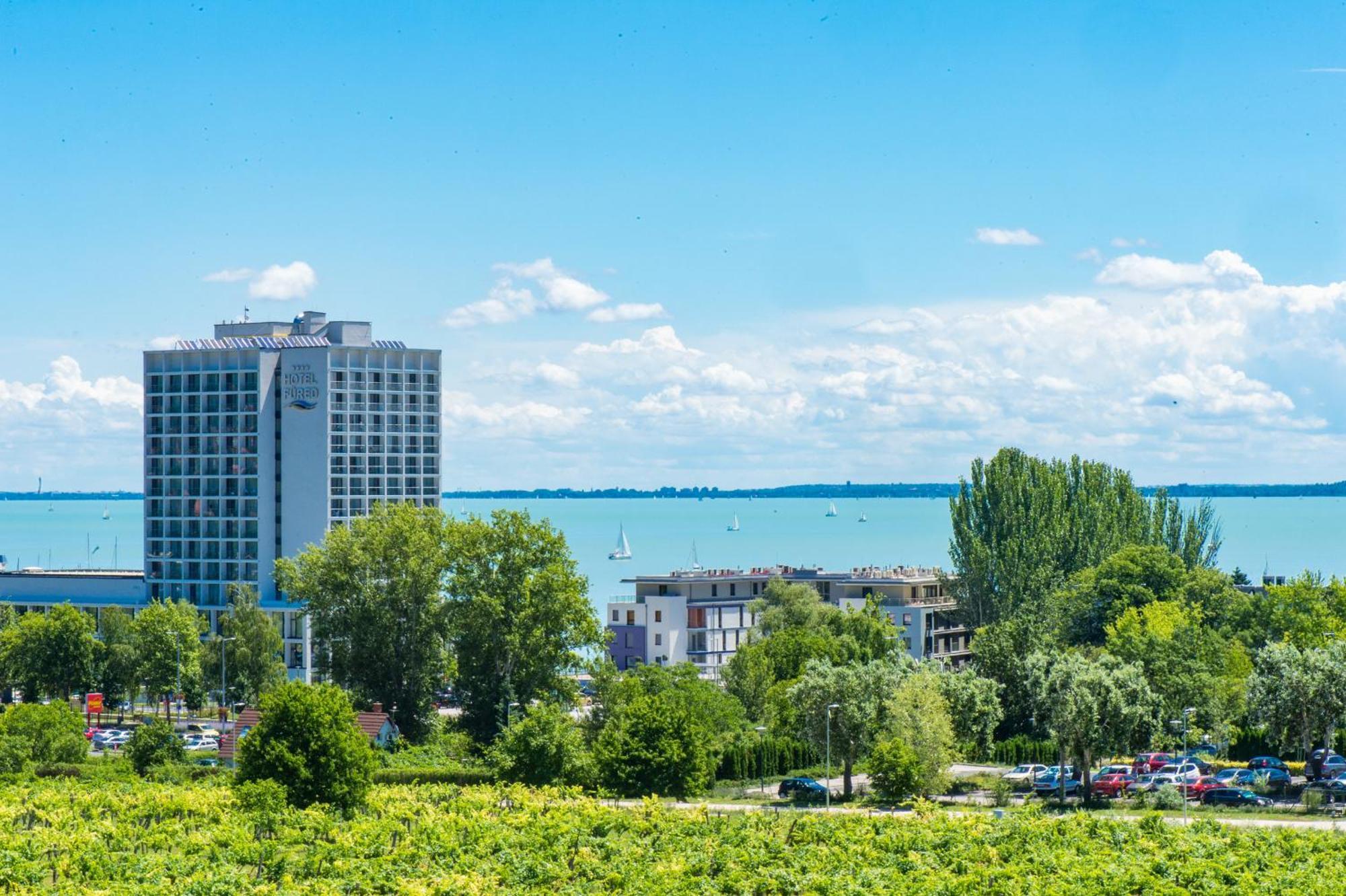 Akadémia Hotel Balatonfüred Esterno foto