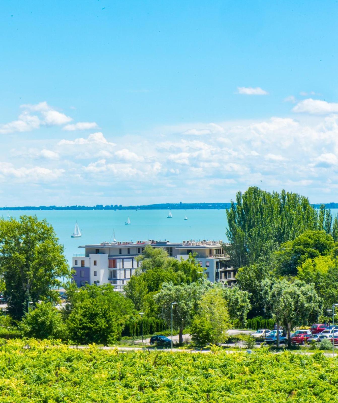 Akadémia Hotel Balatonfüred Esterno foto