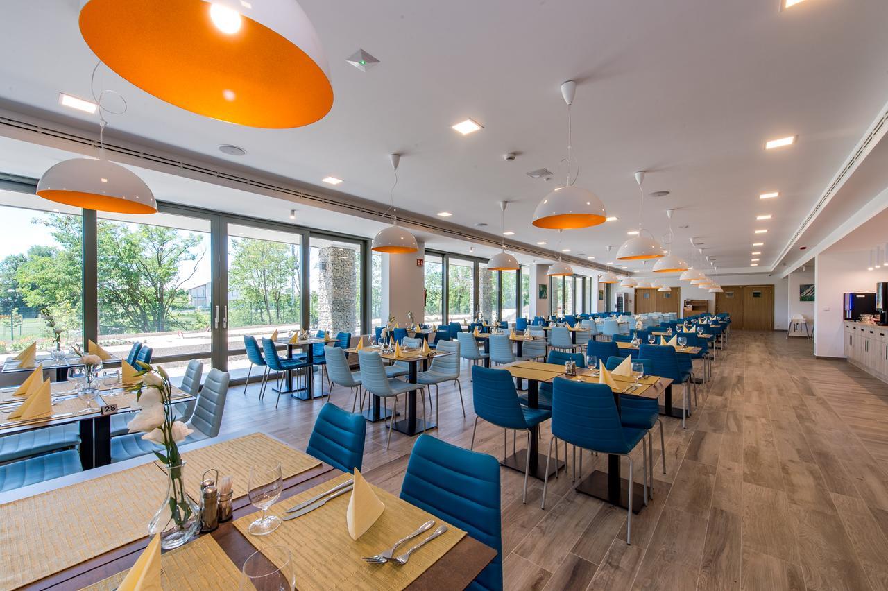 Akadémia Hotel Balatonfüred Esterno foto